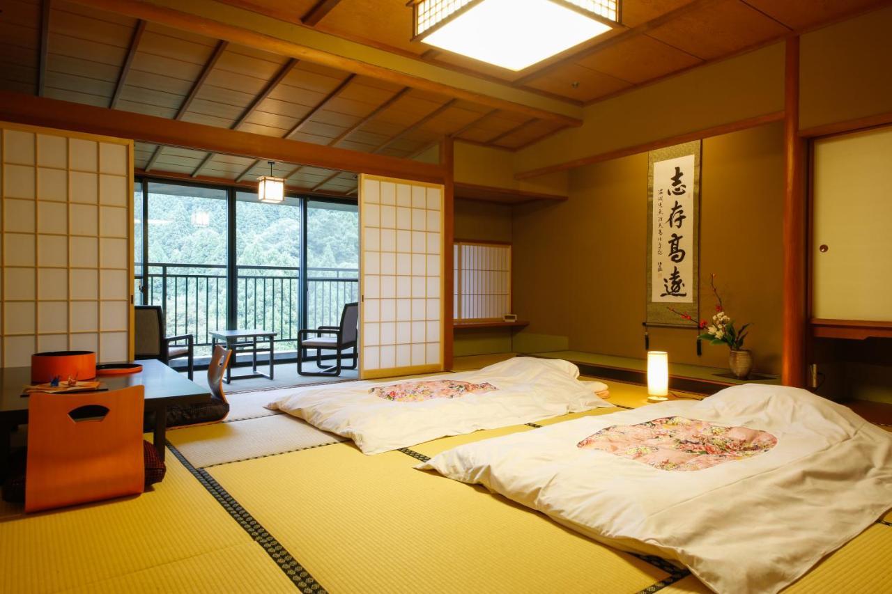 Yamanaka Onsen Hanatsubaki Kaga  Ngoại thất bức ảnh